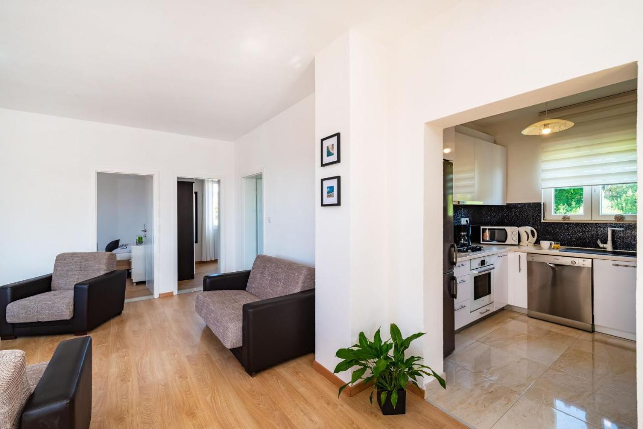 יסניצה Apartment Maia Lena For Family מראה חיצוני תמונה