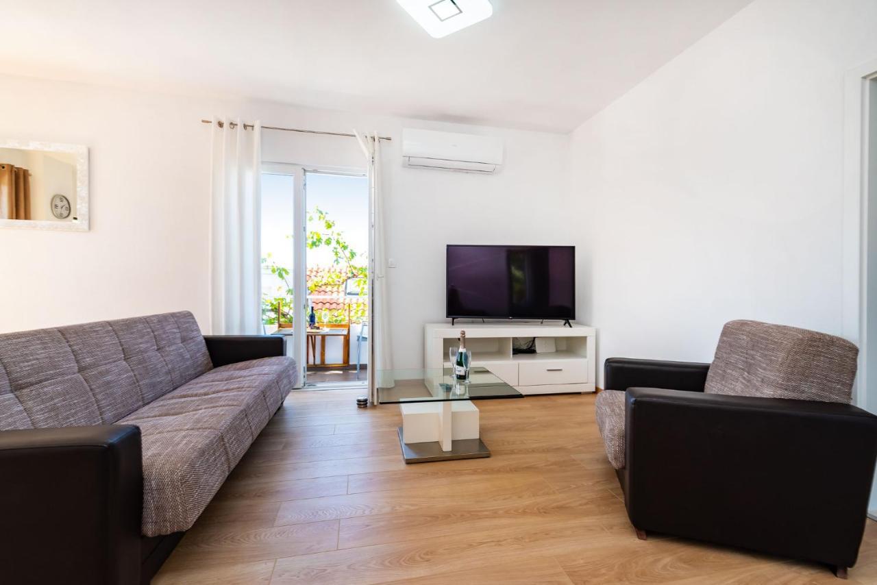 יסניצה Apartment Maia Lena For Family מראה חיצוני תמונה